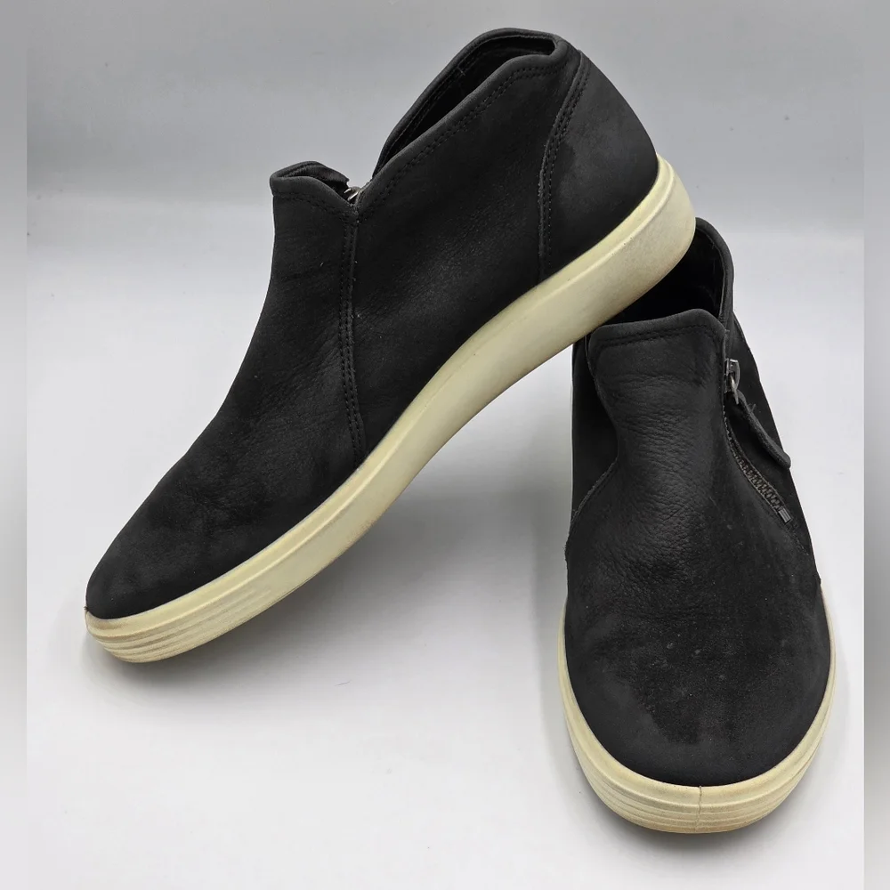 Ecco Black Leather Men's SneakersEcco Boots Women's US 9 Soft7 Low Bootie Sneake
